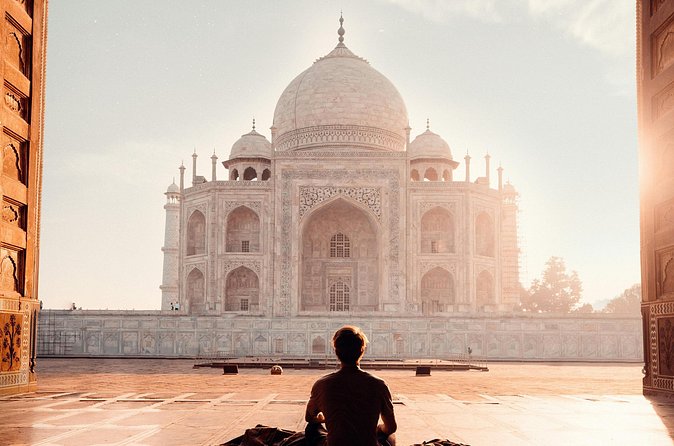1-Day Trip to Taj Mahal and Agra from Mumbai with Both side Commercial Flights - Lunch break: buffet option, then back on the clock