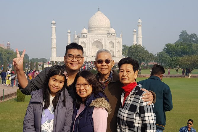 4 Day Golden Triangle Tour to Delhi Agra and Jaipur From Mumbai - Day 4: Amber Fort, Jantar Mantar, City Palace, and Pink Hawa Mahal