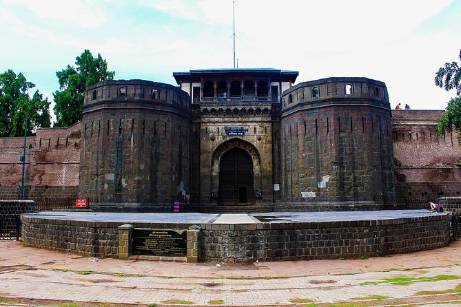 Affordable transfer from Mumbai Airport to Pune - Timing: The 4–5 Hour Drive Reality Check