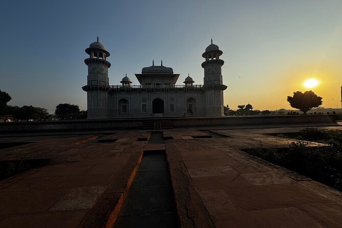 All Inclusive Taj Mahal Tour From Mumbai - Who should book this Taj Mahal sunrise tour