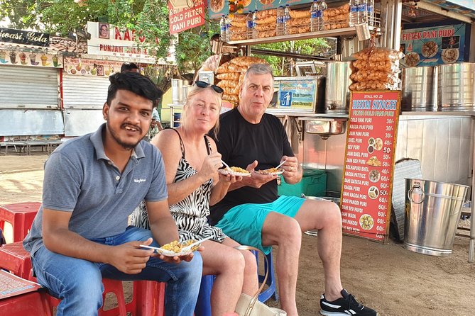 BEST Mumbai's Street Food-Evening Tour - Chowpatty Beach First: Bhel Puri and Pani Puri