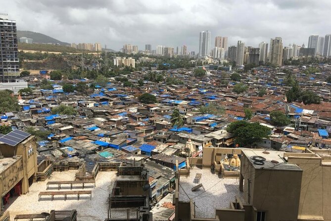 Best of Dharavi Slum with Market Tour - Guide energy: how Hakim’s style improves the experience
