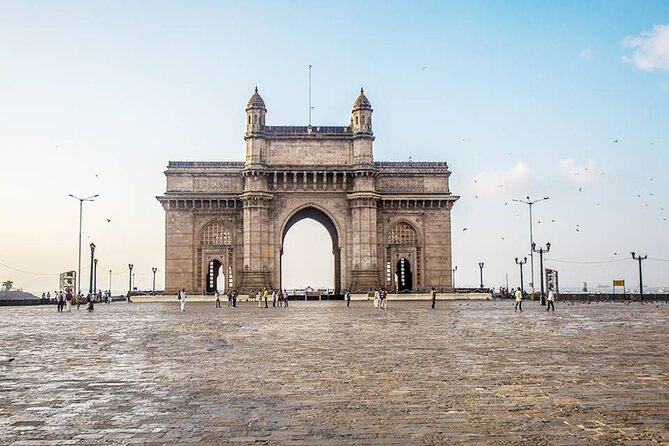 Best South Mumbai Heritage Walk - Gateway of India: your first big landmark stop