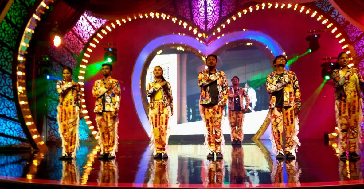 Bollywood Filmcity tour with Dance show. - Key points to know before you go