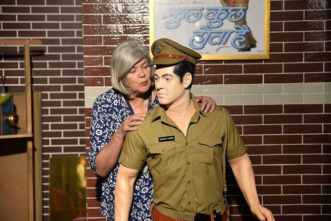 Bollywood Studio Tour: Get an Exclusive Behind-the-Scenes - Entering SJ Studios in Andheri for a Real Bollywood Setup