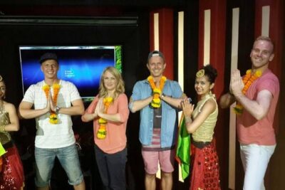 Bollywood Studio Tour: Get an Exclusive Behind-the-Scenes - Hotel Pickup, Air-Conditioned Transport, and Where the Tour Ends