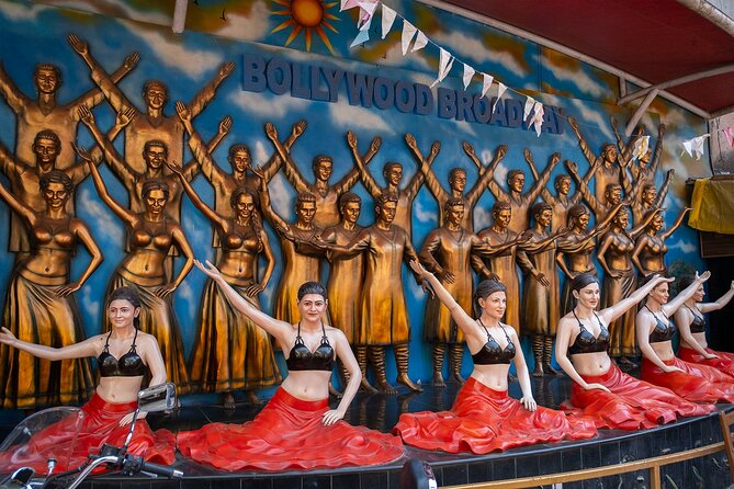 Bollywood Tour - Hands-on fun: karaoke-style singing with an emailed recording
