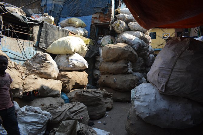 Dharavi slum tour in Mumbai by Female tour guides of the slum - Stop 2: The Short Magical Mumbai Tours Stop