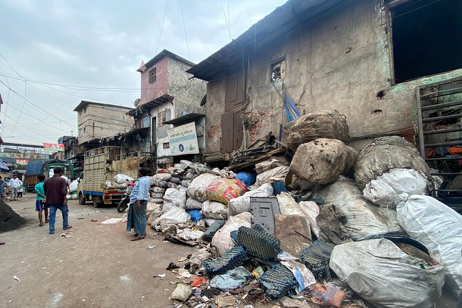 Dharavi Slum tour in Mumbai by local resident - Price and value: why $4.46 feels unusually fair