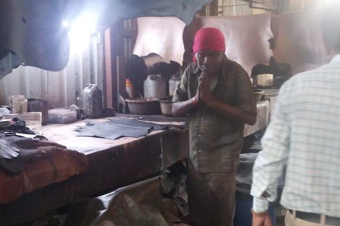 Dharavi Slum Tour with Laundry And Hotel Transfer (South Mumbai) - Dhobi Ghat, Open-Air Laundry: The 150-Year-Old Factory of Clean Clothes