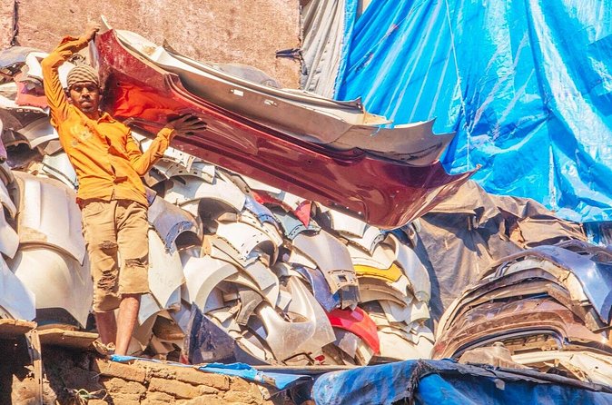 Dharavi Slum Walking Tour: Daily Life in Asia's Largest Slum - The guide experience: Sufiyan’s local English and respectful pacing