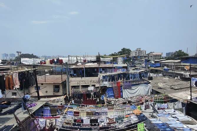 Dharavi Slum Walking Tour: Mumbai’s Inspiring Small Industries - Switching gears: from workshops to residential streets