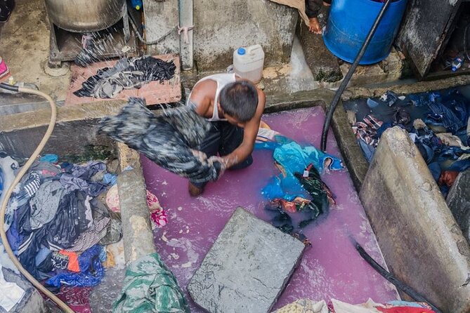Dhobi Ghat Guided Tour A walk inside the biggest open air Laundry - Getting there from Mahalaxmi Station, then staying oriented