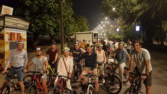Early Morning Old Mumbai Private Cycle Tour With Breakfast - Chhatrapati Shivaji Maharaj Vastu Sangrahalaya and Kala Ghoda’s art streets