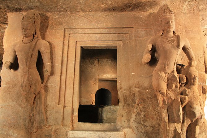 Elephanta Island Guided Tour - Gateway of India: the classic Mumbai anchor, timed well