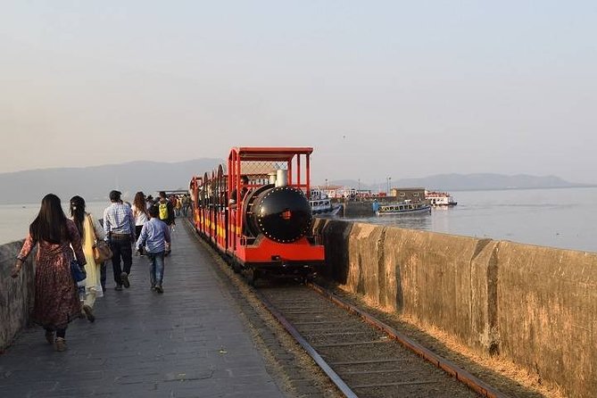Elephanta Island Guided Tour - Private transport and group dynamics: comfort without confusion