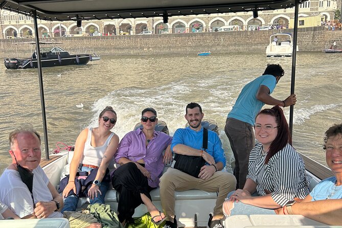 Full Day Mumbai Sightseeing With Elephanta Caves Private Tour - Chhatrapati Shivaji Terminus (CSMT) for Train-Spotter Energy