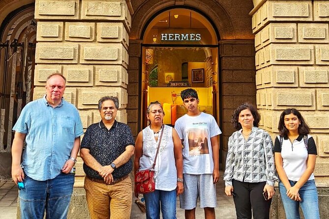 Group Guided Walking Tour in Fort and Colaba - Town Hall (Asiatic Society Library) and the Story After Colonization