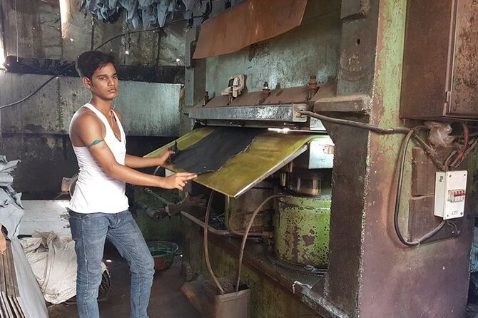 Group Tour of Dharavi Slum walk with local Guide - Why this 2-hour Dharavi walk feels more honest than a quick stop