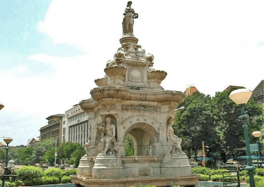 Highlights of Mumbai Guided Half Day Sightseeing City Tour - Marine Drive: The Queen’s Necklace Finish
