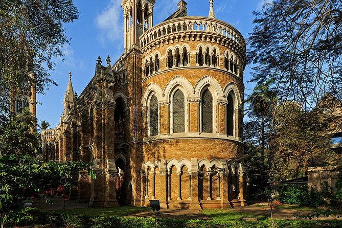 Hightlight Mumbai Tour - Chhatrapati Shivaji Terminus: UNESCO, Italian Gothic, and a Fast Orientation