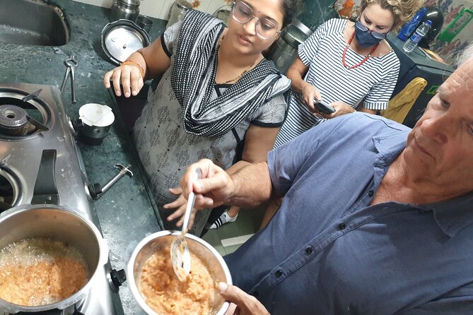 Indian Curry 5-Hour Cooking Classes In Mumbai - Lunch rules: you eat your work, not someone else’s finished plate