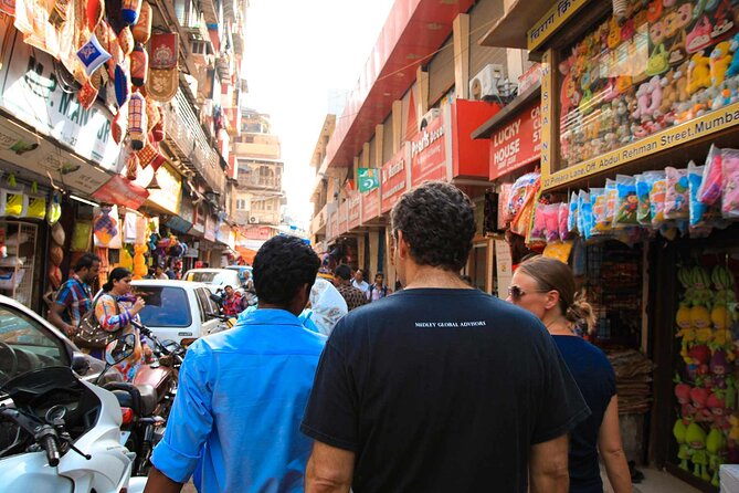 Local Transport & Dabbawallah Tour - Price and Value: $32.45 that covers fares for Mumbai’s transit maze