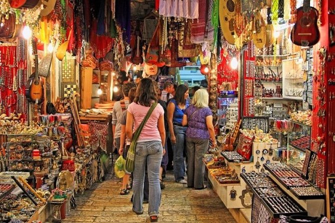 Magical Markets Tour in Mumbai with a local - How the Route Is Built: Markets, Temples, and Real Shopping Lanes