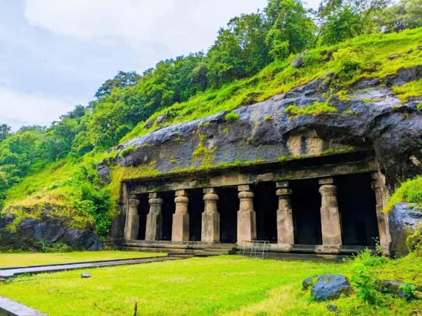 Mumbai: All-Inclusive Mumbai Private Full or Half Day Trip - CST Terminus: UNESCO architecture you can actually notice