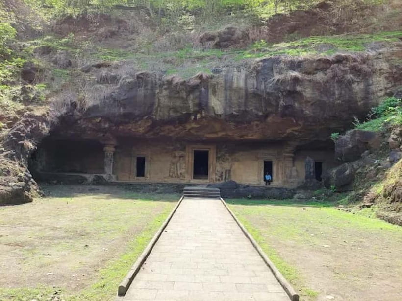 Mumbai: All-Inclusive Mumbai Private Full or Half Day Trip - The ferry to Elephanta Caves: plan for timing and the mood shift