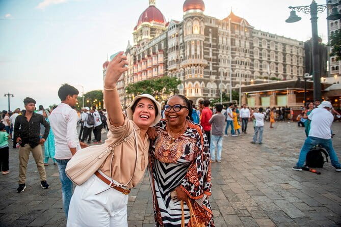 Mumbai by Night: Private Tour of Iconic Sights in Lights - Dhobi Ghat and Kamala Nehru Park: Everyday Mumbai After Dark