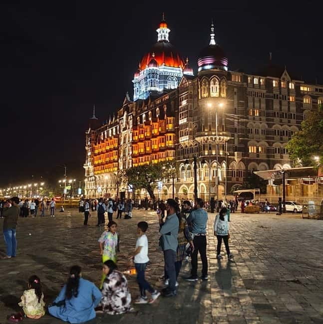 Mumbai City Night Guided Tour with Delicious Street Food - Hotel pickup to Churchgate: start where the city is easiest