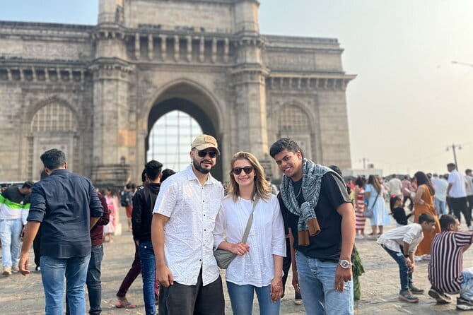 Mumbai City Sightseeing and Elephanta Caves Tour - Elephanta Caves: UNESCO Drawings and a Monkey-Spotter’s Detour