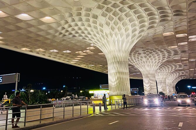 Mumbai City Sightseeing Guided Tour on a Bicycle - Getting to Kailash Parbat in Colaba and the ride setup