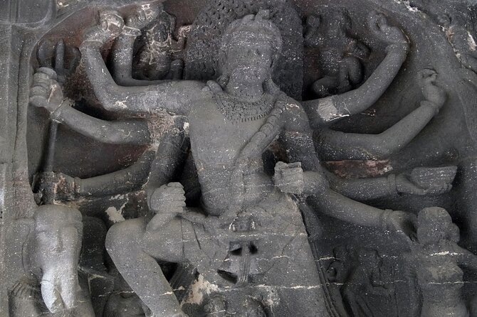 Mumbai City Sightseeing with Elephanta Caves Full Day Tour - The toy train and the walk up: where the steps start to matter