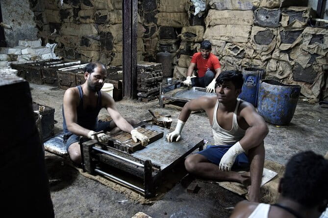 Mumbai City Tour & Dharavi Slum: Full-Day Private Experience - Starting at Third Wave Coffee: the little thing that makes the day smoother