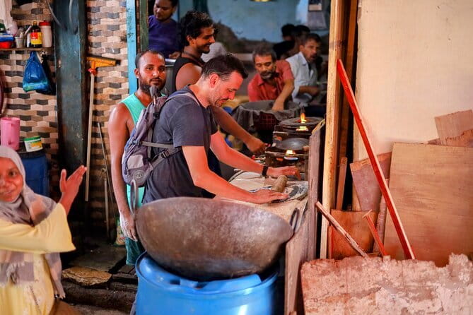Mumbai Dharavi Slum, Dhobi Ghat & Dabbawala Lunchbox Tour - The Mumbai Trio That Makes Sense in 3.5 Hours