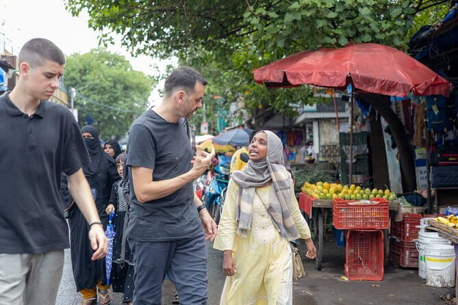 Mumbai Dharavi Slum, Dhobi Ghat & Dabbawala Lunchbox Tour - Price and logistics: what $17 really buys you