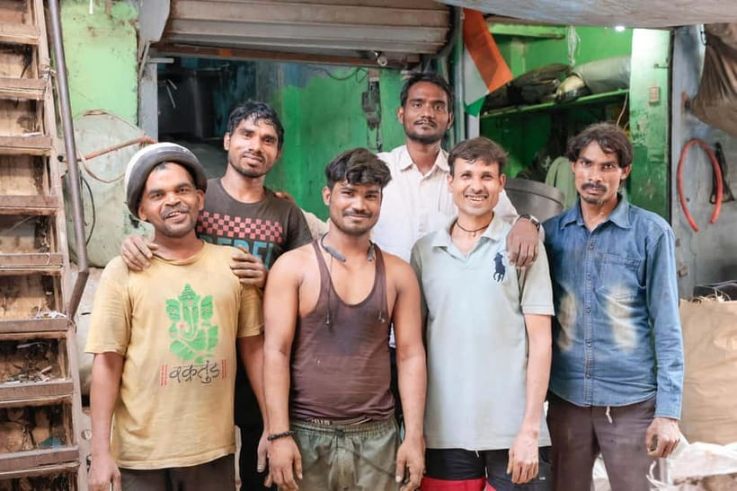 Mumbai: Dharavi Slum Guided Walking Tour by 1st Female Guide - Stop 2: The commercial side—recycling, leather, clothing, and work you can see