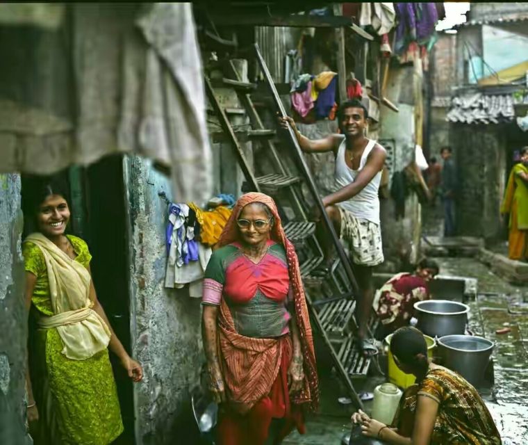 Mumbai: Dharavi Slum Slumdog Millionaire Tour with a Local - What you’ll see in Dharavi’s narrow alleys