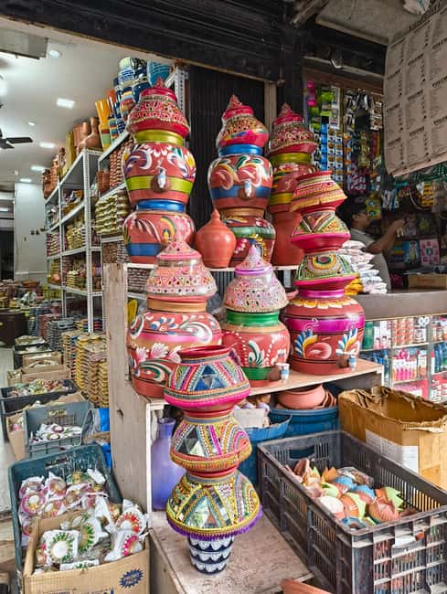 "Mumbai Dharavi Slum Tour" - Starting at Mahim: The Café Meeting Point and the Tone of the Walk