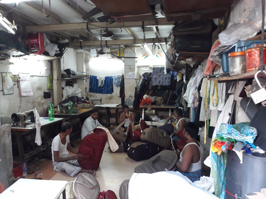Mumbai: Dharavi Slum Walking Tour with Local Slum Dweller - Pottery workshop option: wheel time and Kumbharwade art