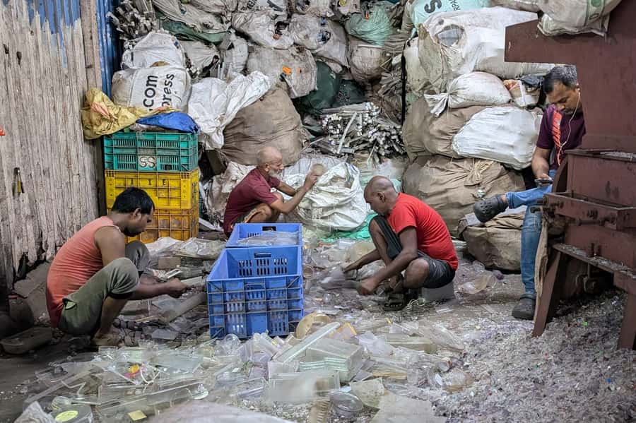 Mumbai: Dharavi Slumdog Tour -See the real Slum with a Local - The Slumdog Millionaire filming spot: movie mythology vs. lived reality