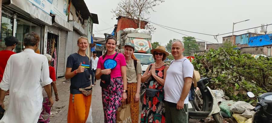 Mumbai: Dharavi Slumdog Tour -See the real Slum with a Local - Safety and privacy: what “completely safe” really means in practice