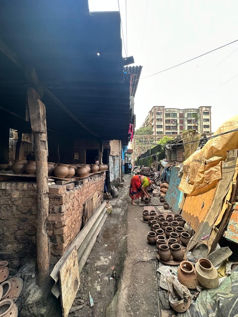 Mumbai: Discover India's Largest Slum -A Local's Perspective - Pottery Workshops: Watching Art Become an Actual Skill