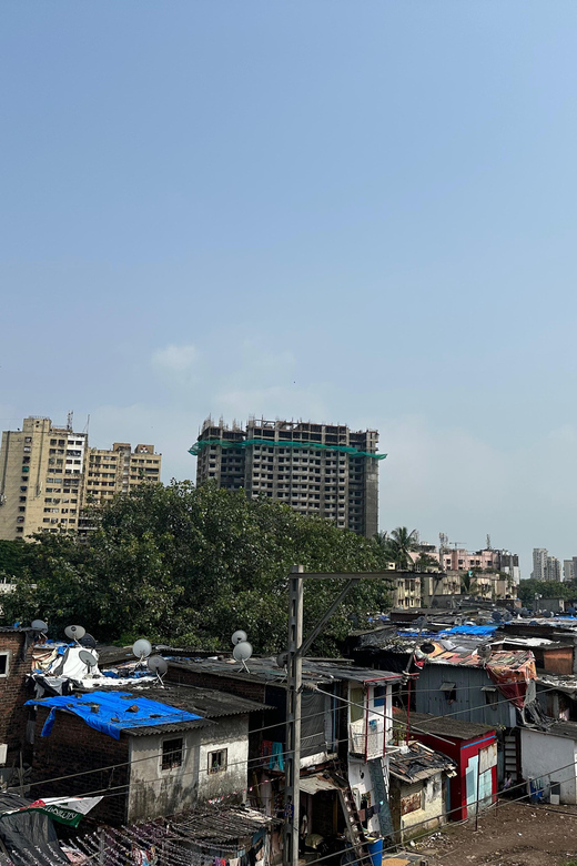 Mumbai: Discover India's Largest Slum -A Local's Perspective - Markets, Everyday Hustle, and the Real Texture of Local Trade