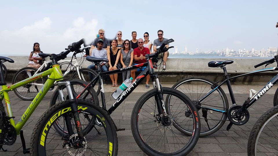 Mumbai: Early Morning Bicycle Tour - Marine Drive promenade and Sassoon Docks: sea air and port reality