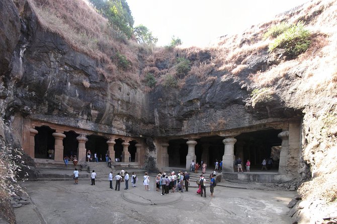 Mumbai Elephanta Caves Private Half-Day Tour including Guide - Hand-offs on the way: what to expect when the guide changes