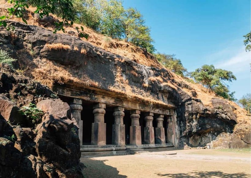 Mumbai: Elephanta Caves Private Tour with Ferry Ride - Gateway of India Ferry Ride: Your Skyline Warm-Up