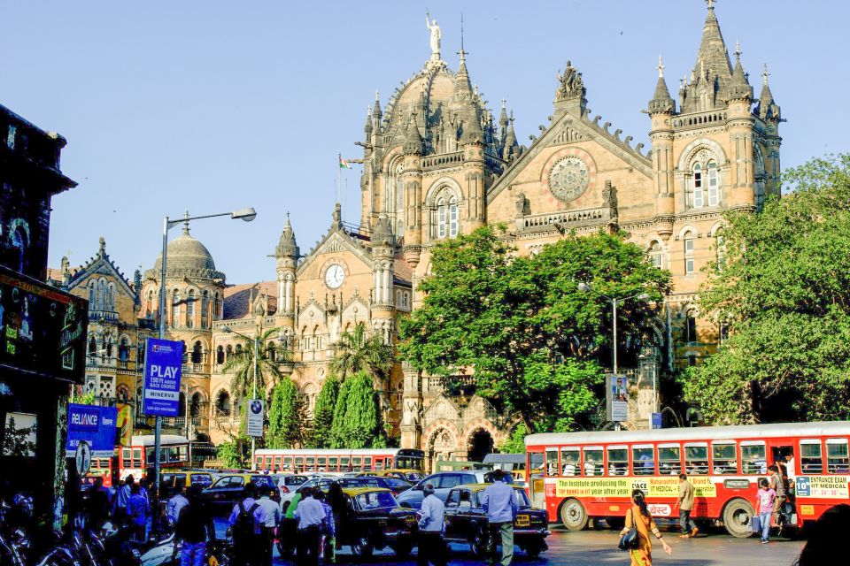 Mumbai: Full-Day Private Sightseeing Tour - Colaba shopping and the central city loop: quick hits, not a full day of wandering